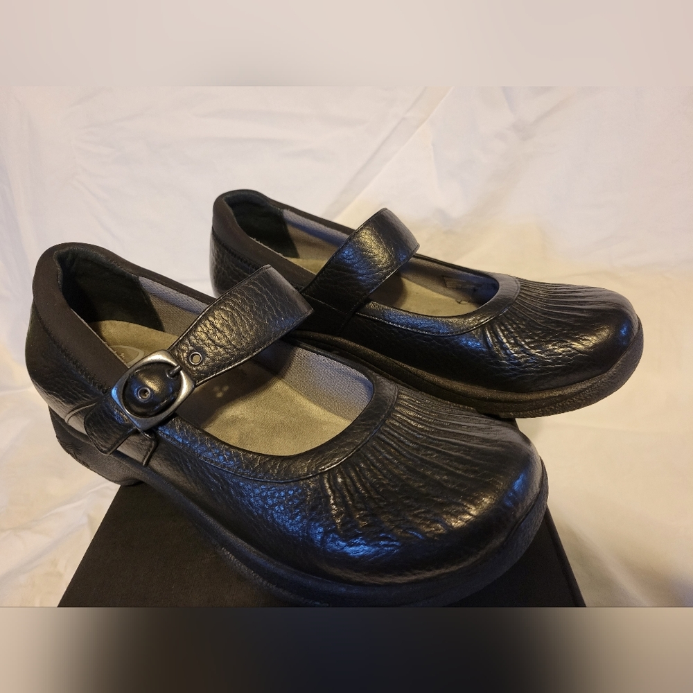 Dansko Kitty mary jane 41